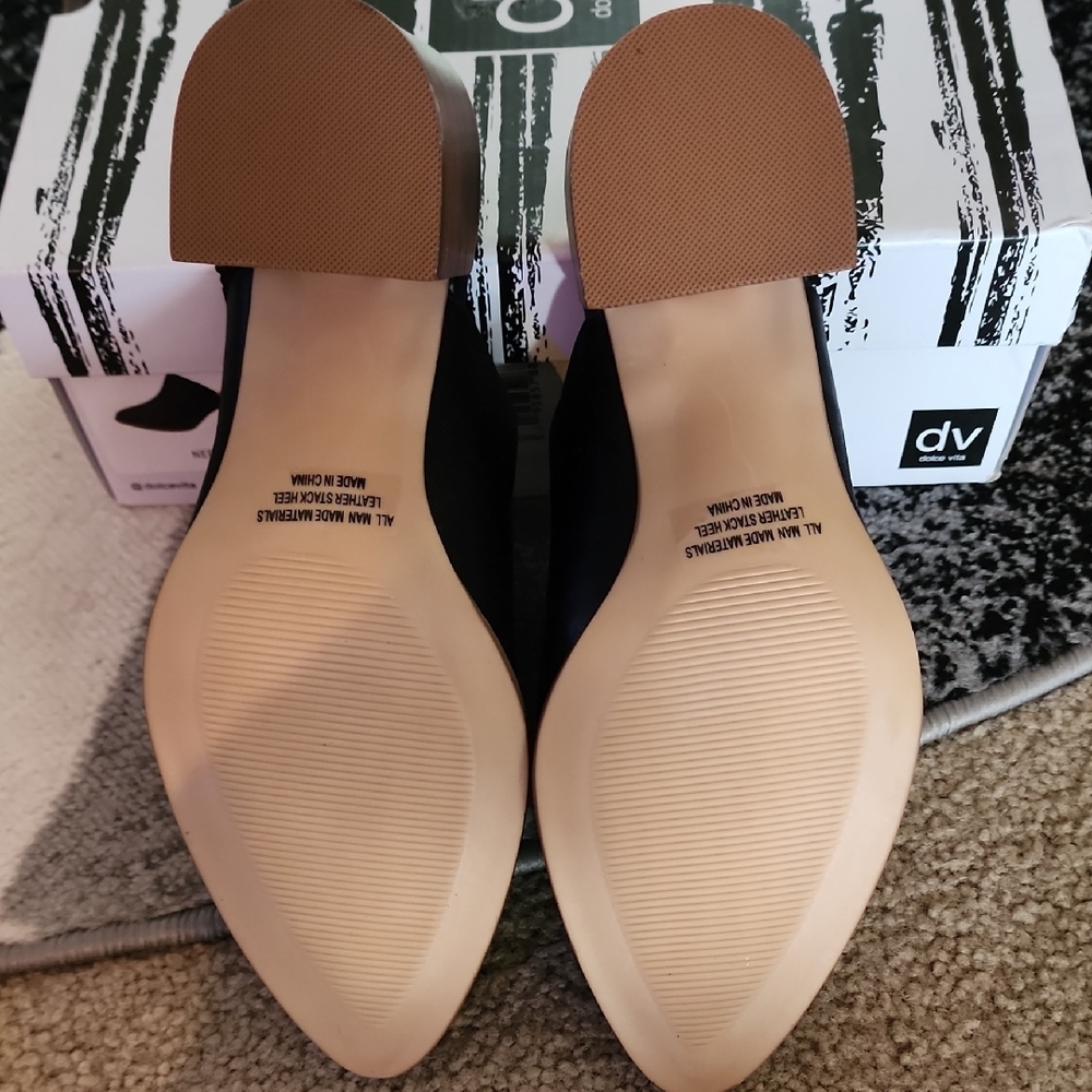 Dolce Vita Black Leather Mules with Wooden Heel - Picture 5 of 6